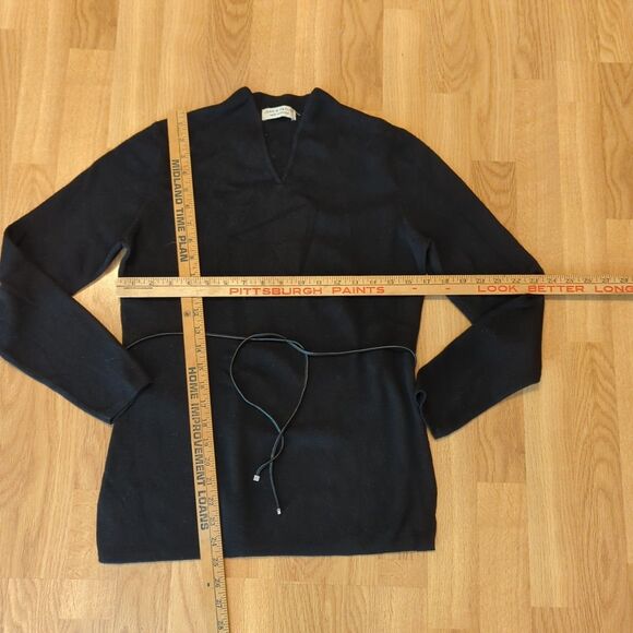 Lord & Taylor Italian Merino Wool Sweater Womens Medium Black V Neck Belted - Picture 2 of 6